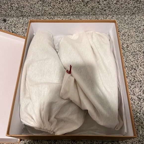 Christian Louboutin Orlato Flat in python - Picture 7 of 8